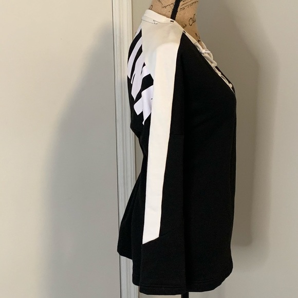 Pink Sweater - Picture 6 of 7